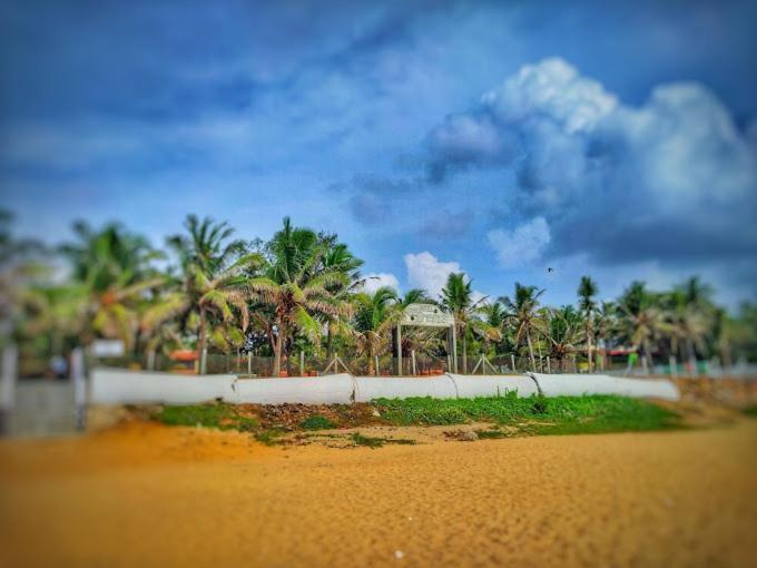Sea Breeze Beach Resort Mahábalipuram Kültér fotó