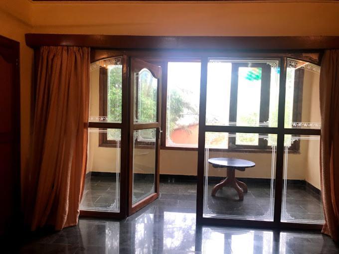 Sea Breeze Beach Resort Mahábalipuram Kültér fotó